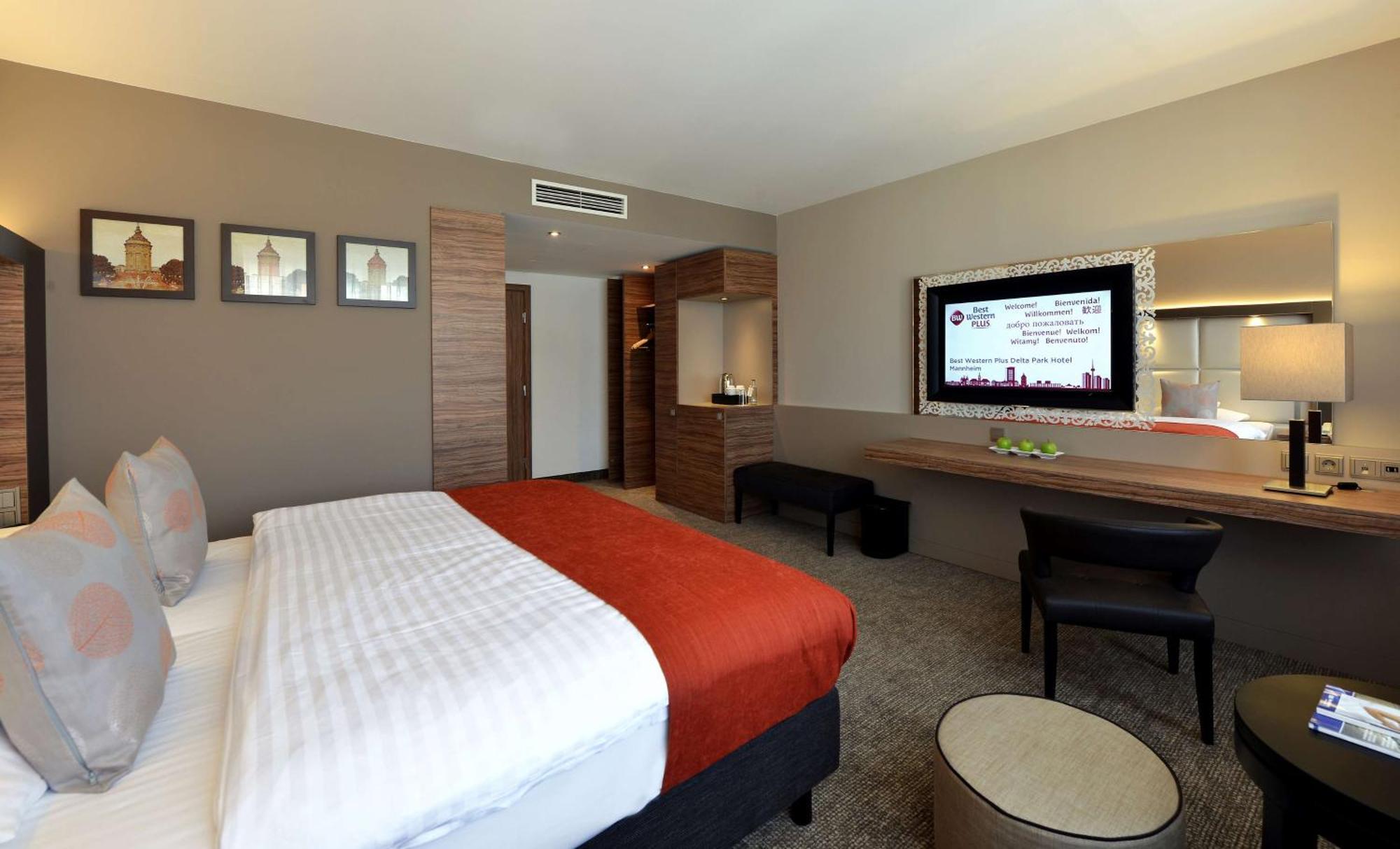 Best Western Plus Delta Park Hotel Mannheim Esterno foto