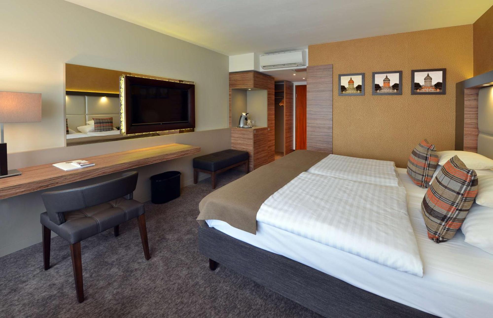 Best Western Plus Delta Park Hotel Mannheim Esterno foto