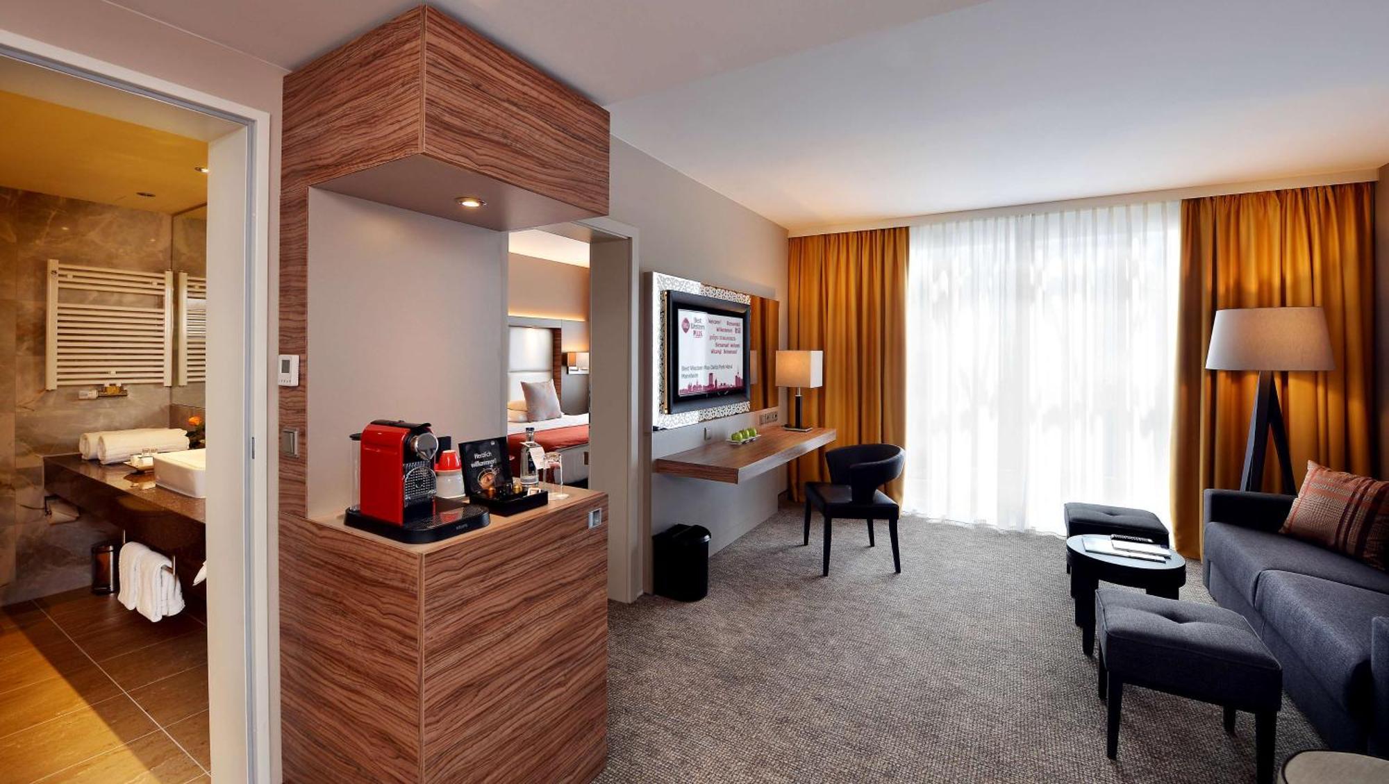Best Western Plus Delta Park Hotel Mannheim Esterno foto
